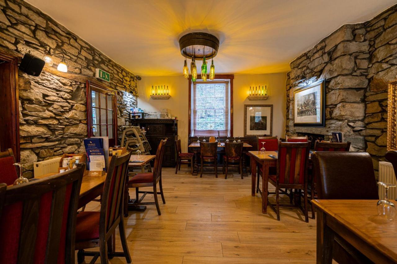 بلايناو-فيستينيوج Grapes Hotel, Bar & Restaurant Snowdonia Nr Zip World المظهر الخارجي الصورة